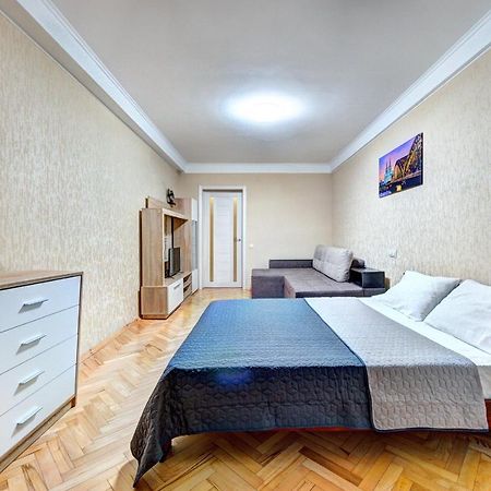 Apartments Near Ocean Plaza Druzhby Narodov Boulevard 8A Kiew Exterior foto