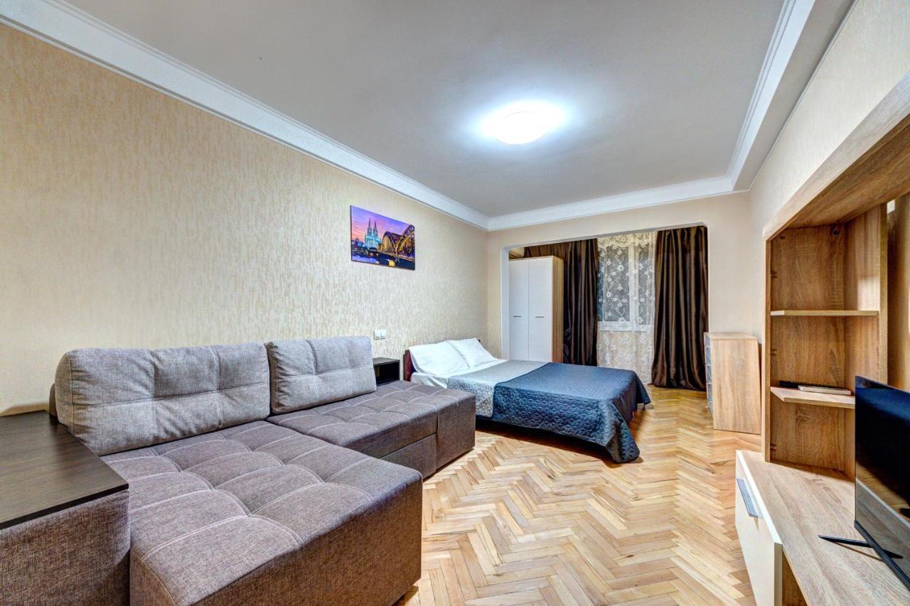 Apartments Near Ocean Plaza Druzhby Narodov Boulevard 8A Kiew Exterior foto